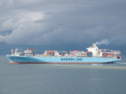 Patru nave gigant au intrat în Portul Constanţa